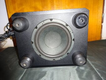aktivní subwoofer JBL SUB200/230 - 4