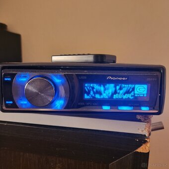 PIONEER DEH-P7000UB CD MP3 ORGANICKÝ DISPLEJ - 4