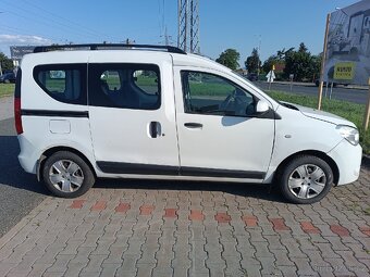DACIA DOKKER 1.2 Tce spaluje olej kouří - 4