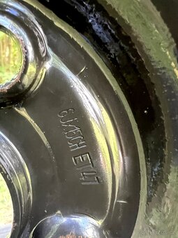 Celorocni kola Hyundai I20 i25 185/60 R15 ET47
- 4
