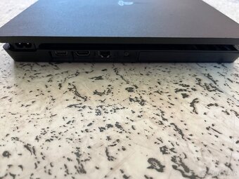 PlayStation 4 Slim 1TB - 4