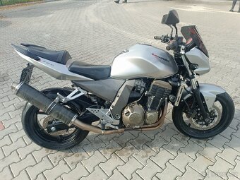 Kawasaki Z750 - 4