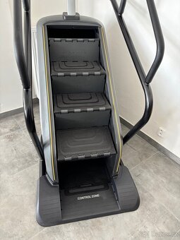 Matrix C7xi – profi schodový trenažér, dotyk, záruka,wifi - 4