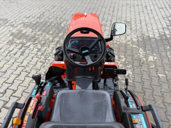 Japonský traktor Kubota GB140 - 4