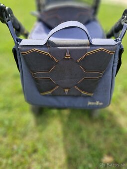 DARUJEME 2x Dětský kočárek JASMINE + ohrádku na zahradu - 4