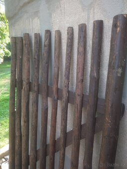 Vrátka do zahrady se sloupky - 4