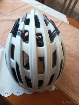 Cyklistická helma - 4