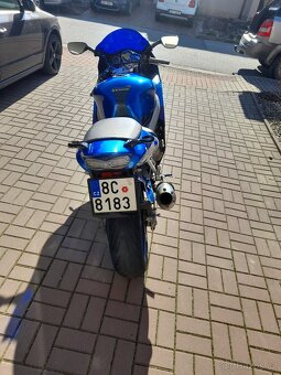Kawasaki Zx9r - 4