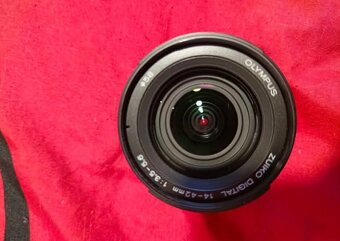 Olympus E-520 IS - 4