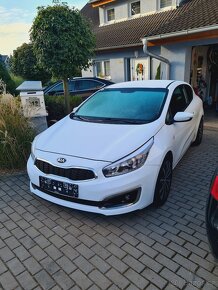 Kia Cee´d 1.4 CRDi 66kW Comfort rv.2015 - 4