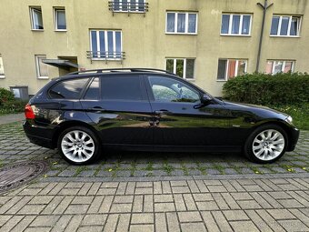BMW E91 320i 110kW Kůže Navi Automat Panorama ALU R17 - 4