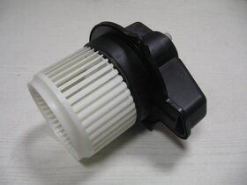 Fiat Panda 312 motorek topení znak NOVÉ ORIGINAL - 4