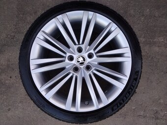 Prodám orig. alu zimní sadu 19" Škoda Superb III - 4