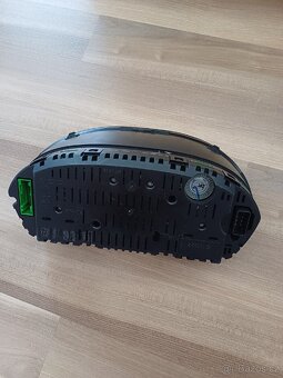 Škoda Fabia bílé budíky - 4