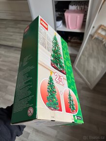 Lego Vánoční stromek 40573 - 4
