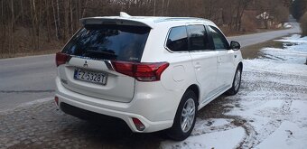 Mitsubishi Outlander 4x4 2,4 benzín 136 koní PLAG-IN - 4