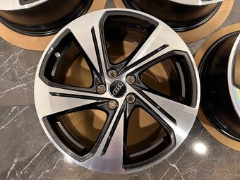 original audi a3 s3 r19 RS 8Y 5X112 8Y0601025CG - 4