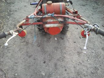 Prodám MF 070 - 4