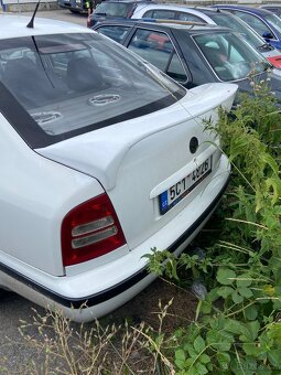 Škoda Octavia I 1.6 55 kW AEE (1997) – soubor náhradních díl - 4