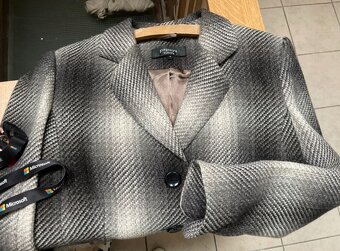 Nový, vlněný kabátek. - 4