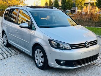 Volkswagen Touran 2.0TDI 103KW MANUÁL LED VÝHŘEV SERVISKA - 4