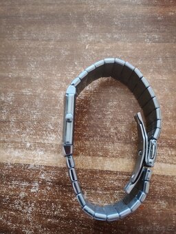 Elegantní a lehké pánské hodinky Rado - 4