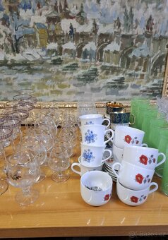 Staré sklo a keramika + obraz - 4