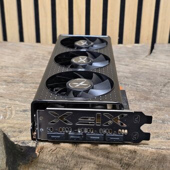 XFX AMD Radeon RX 6600XT Speedster QICK 308 8GB - 4
