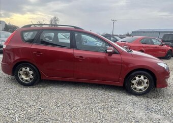 Hyundai i30 1,4 CVVT 1.MAJITEL ČR +ALU benzín manuál 80 kw - 4