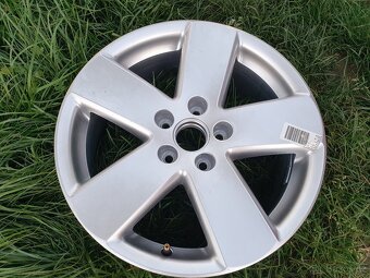 5ks Alu kola vw 5x112 r17 7,5j et47 pneu 225/50/17 - 4