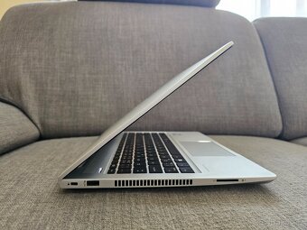 HP 440 G6 - 14" FullHD, i5 8265U, 16GB, nové SSD - 4