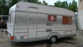 LMC 490 Dominant+ MOVER + dělená lůžka + předstan - 4
