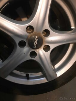 Prodám alu kola +pneu 215/55 R16 - 4