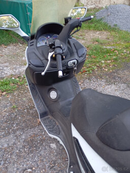 Skutr Sym Joymax 300i Evo - 4
