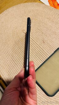 IPhone 11 64GB černý, top stav - 4