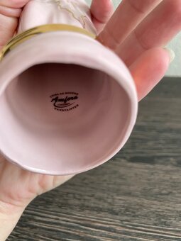 Sběratelská soška růžový porcelán Marie Lurdská - 4