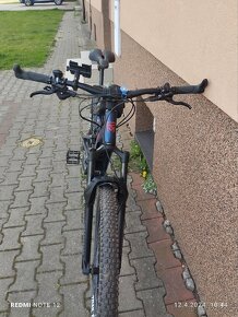 Prodám elektrokolo Rock Machine - 4