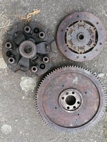 Renault 4CV náhradní díly - 4