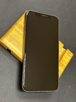 Apple iPhone Xs 256GB Šedý - 4
