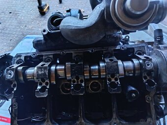 Hlava motoru vw PD - 4