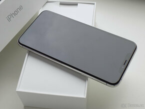 APPLE iPhone XS Max 64GB Silver - ZÁRUKA - 100% BATERIE - 4