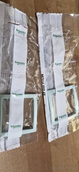 Schneider Unica Color zásuvky, rámečky, přístroje - 4