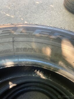 215/65 r16 98V Bridgestone 4x6mm dot4411 Letní - 4