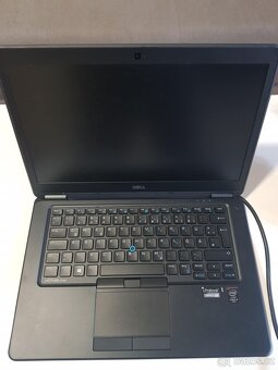 slušný notebook dell - 4