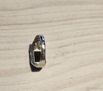 Nový stříbrný prsten s nano spinelem a fianitem. 22,5 mm - 4