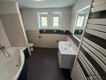 Pronájem bytu 3+kk s balkonem - Hodonín - 4
