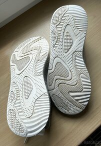 New Yorker ICONO BÍLÉ vel 41 (dámské, unisex) - 4