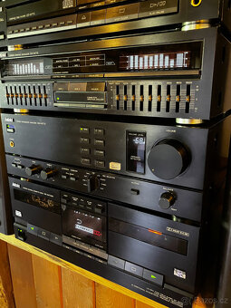 Akai - 4