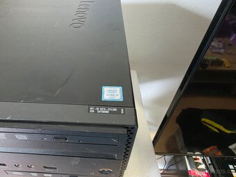 LENOVO THINK CENTRE M 800 - 4