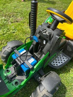Dětský traktůrek John Deere Peg Perego - 4